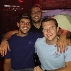 Meet your Posher, Max